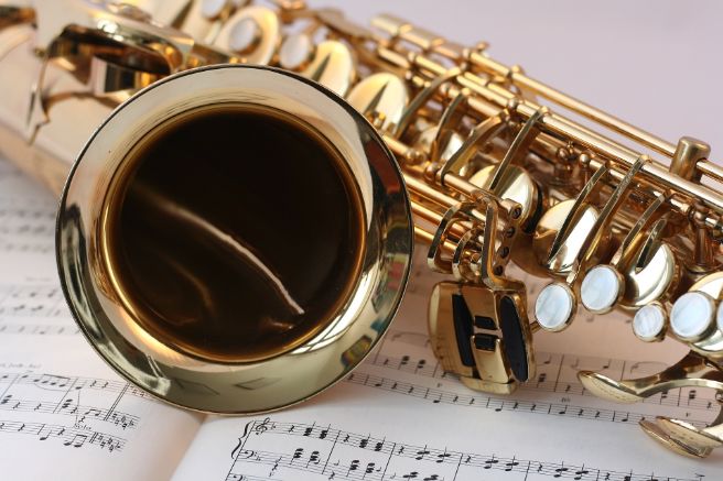 //saxophoneforsale.com/wp-content/uploads/2023/10/Quality-promo-image-Alto-Saxophone-For-Sale.jpg